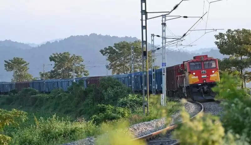 2025-26 में पूसीरे ने सीमेंट परिवहन को किया तेज