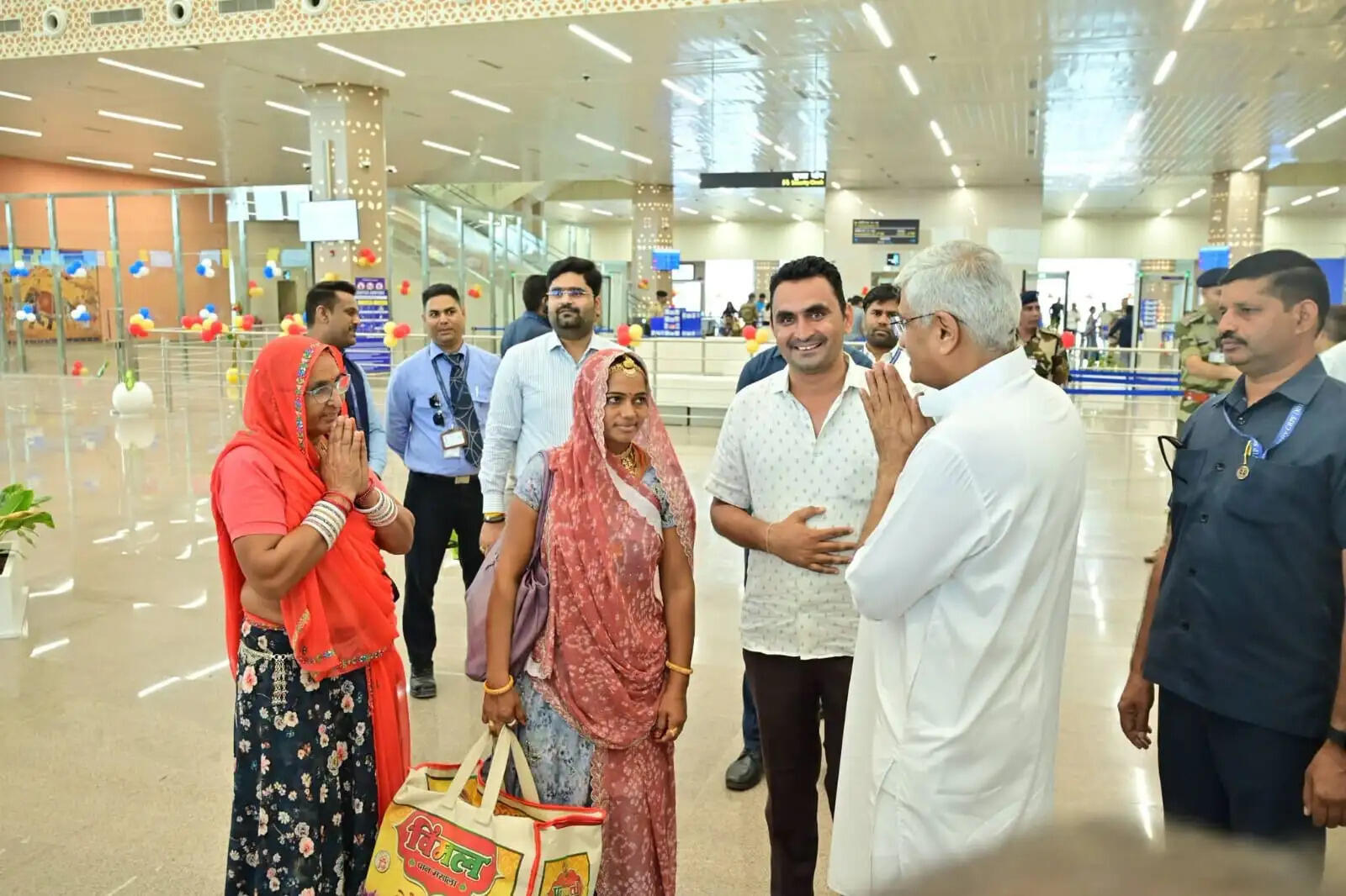 जोधपुर एयरपोर्ट का नया टर्मिनल शुरू, यात्रियों का पारंपरिक स्वागत