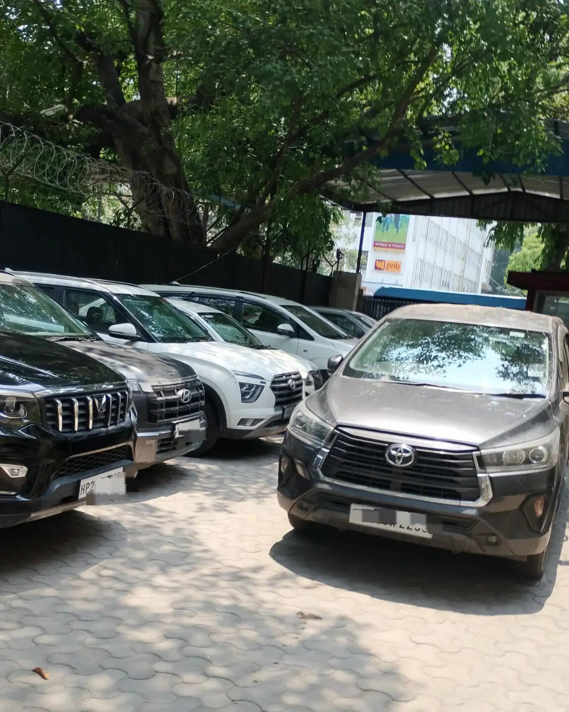 फर्जी रजिस्ट्रेशन कर बेच डालीं 1000 से ज्यादा चोरी की गाड़ियां, आरोपित गिरफ्तार