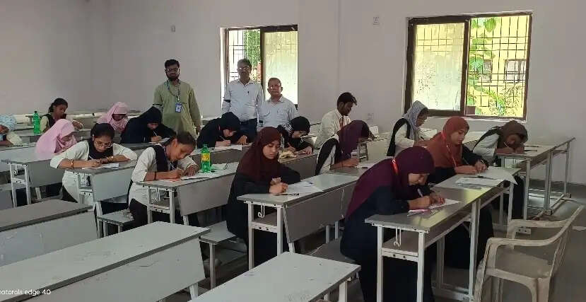 प्रेमचंद जयंती के अवसर पर निबंध लेखन प्रतियोगिता का आयोजन