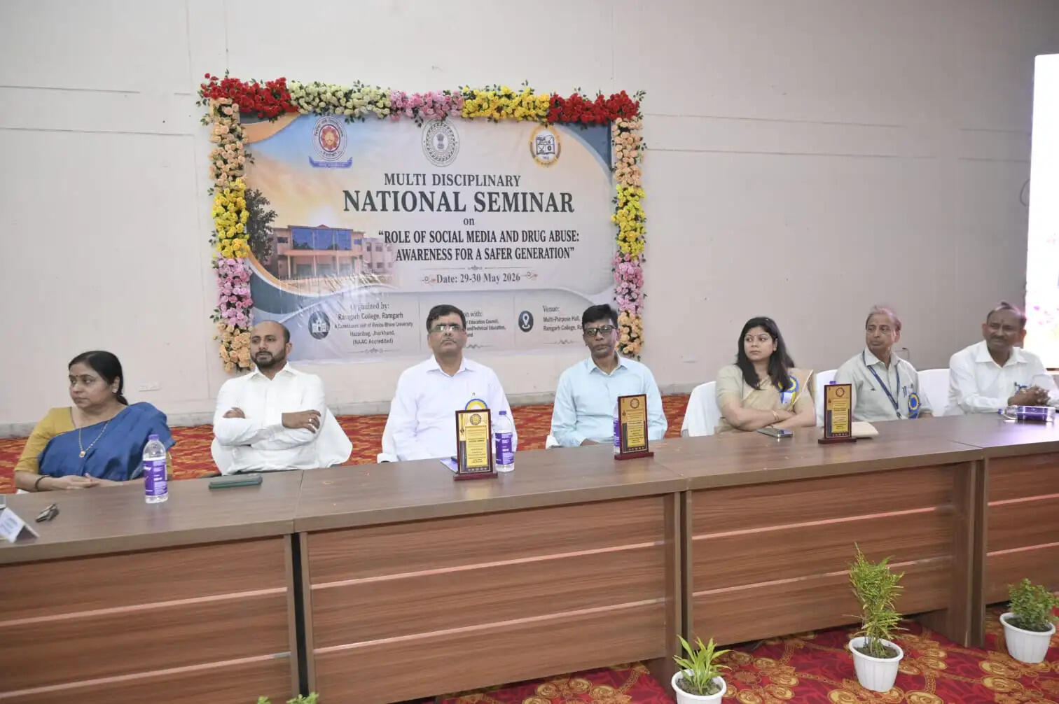 युवा पीढ़ी को ड्रग्स की लत से बचाने के लिए जागरुकता जरूरी : सचिव