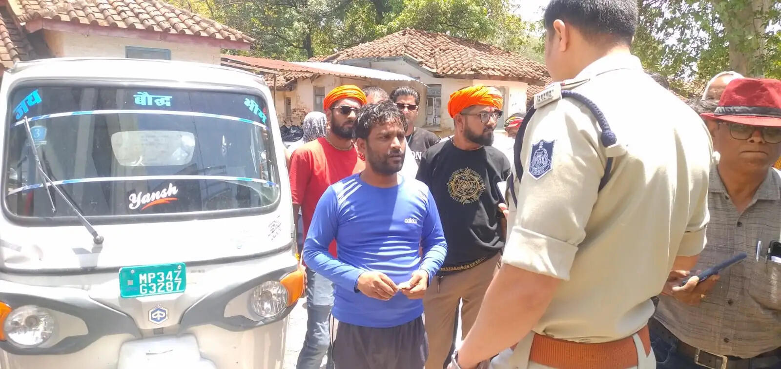 दमोहः कथित गौमांस विवाद ने पकड़ा तूल, पुलिस जांच जारी