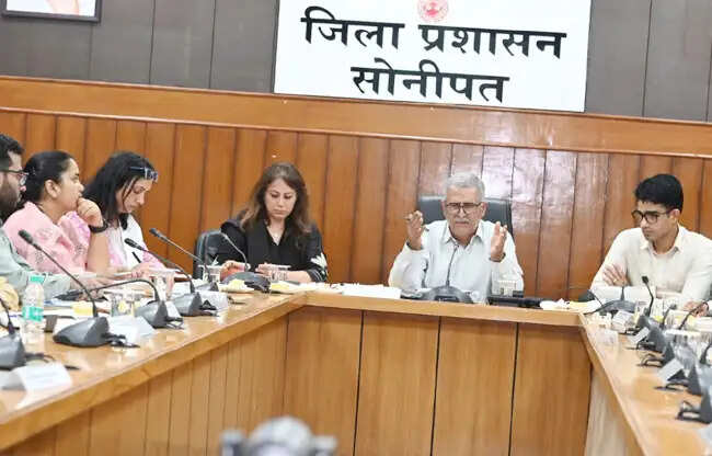 सोनीपत: म्हारी सड़क ऐप शिकायतों का समयबद्ध समाधान सुनिश्चित करने के निर्देश