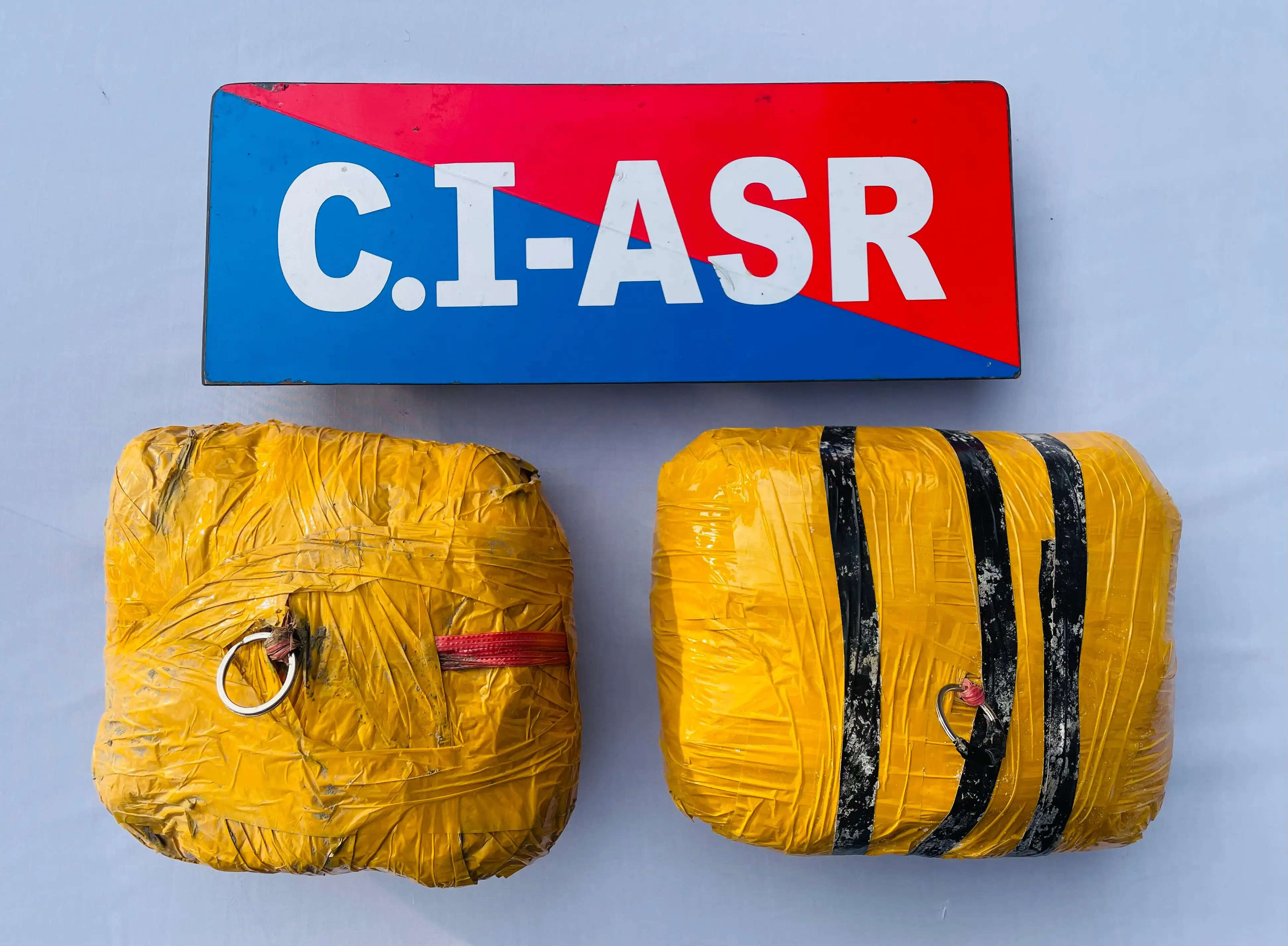 अमृतसर में&nbsp;पांच&nbsp;किलाे&nbsp;हेराेइन&nbsp;बरामद, दाे&nbsp;नशा तस्कर&nbsp;गिरफ्तार किये गए