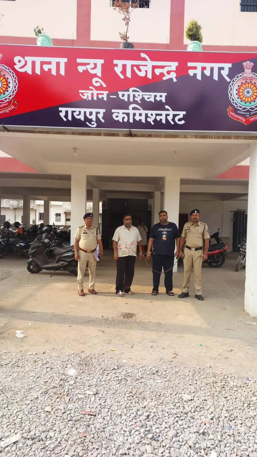 छग : सट्टा पैनल खिलाने के साथ-साथ&nbsp;पेमेंट गेट-वे पैनल चलाने वाले अंतर्राज्यीय गिरोह का पर्दाफाश, सात गिरफ्तार