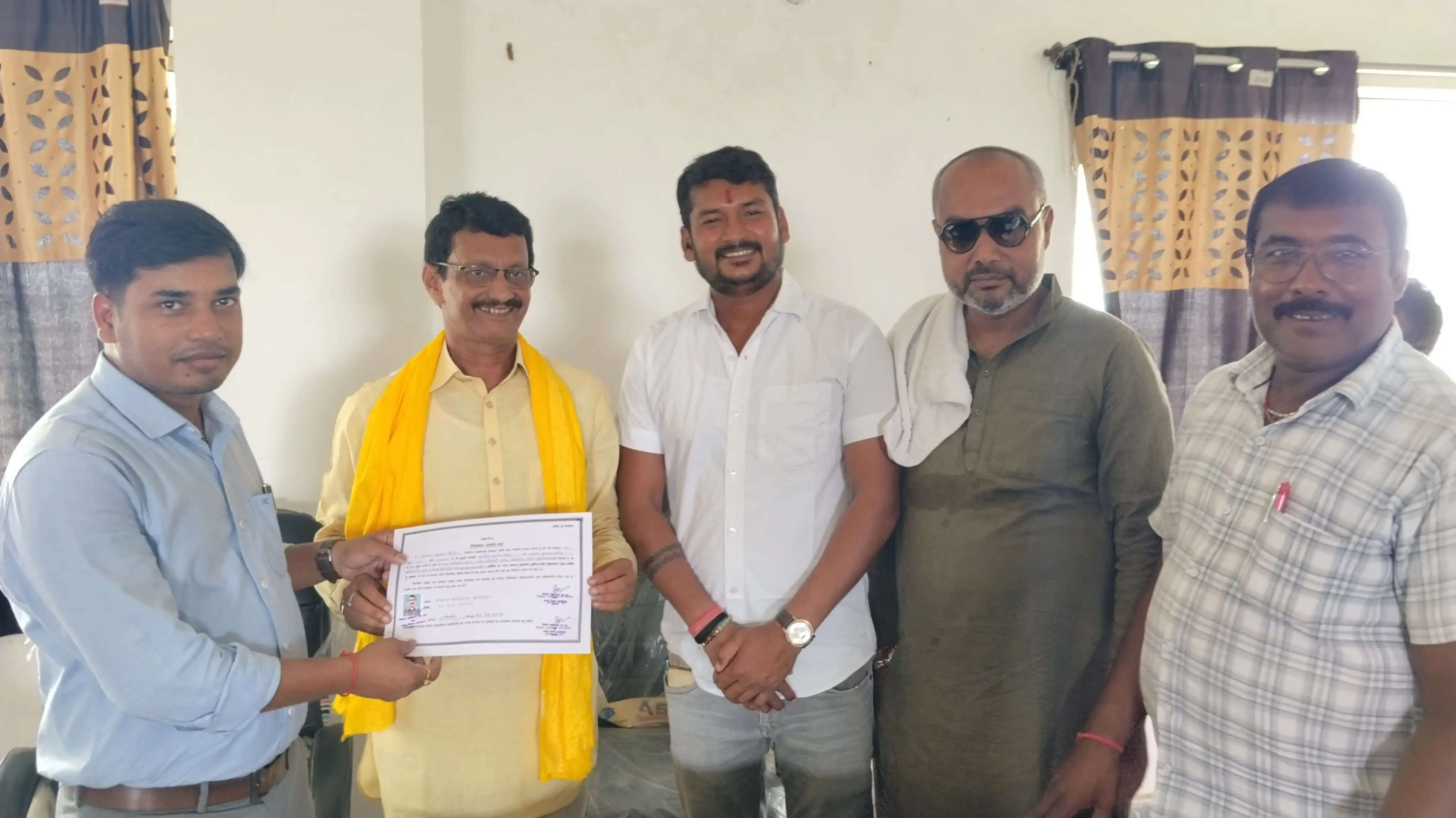 बंजरिया के निर्विरोध पैक्स अध्यक्ष बने मनोज कुमार सिंह