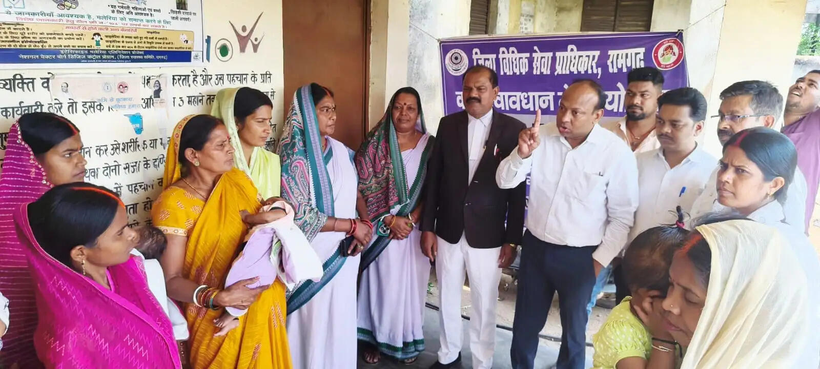 जिला विधिक सेवा प्राधिकार ने चलाया डोर-टू-डोर जागरूकता अभियान