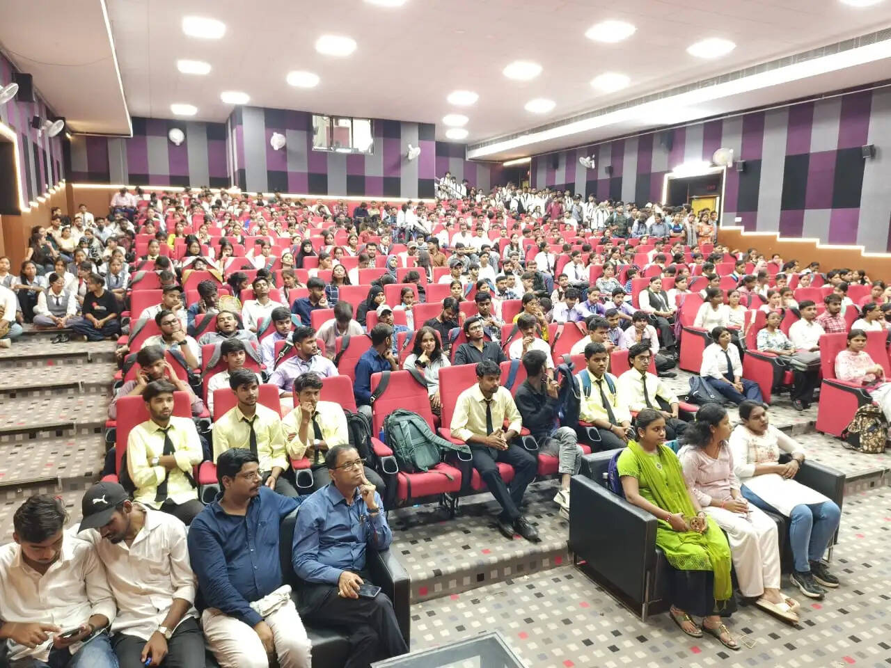नवाचार से स्टार्टअप और उद्यमिता की ओर बढ़ें विद्यार्थी : प्रो. अविनाश