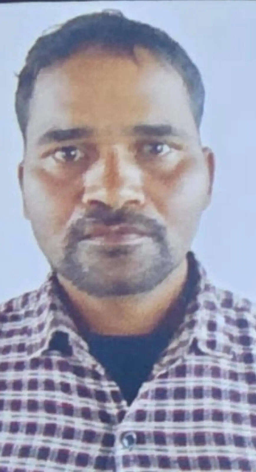 प्रयागराज के&nbsp; शाहगंज में हुए ट्रिपल मर्डर का खुलासा, मुठभेड़ में आरोपित गिरफ्तार
