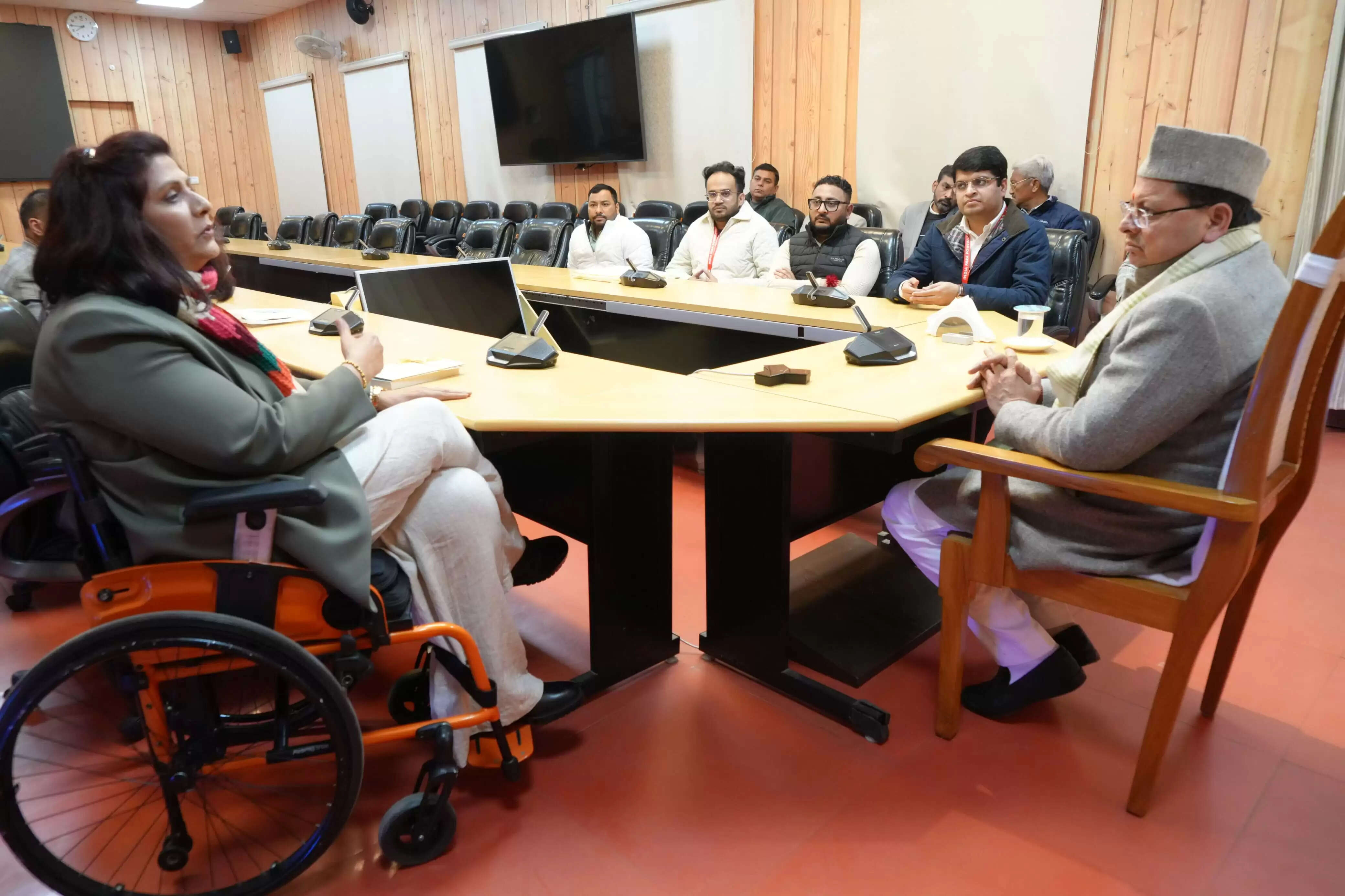 दीपा मलिक ने मुख्यमंत्री से उत्तराखंड में पैरा स्पोर्ट्स यूनिवर्सिटी बनाने का किया अनुरोध