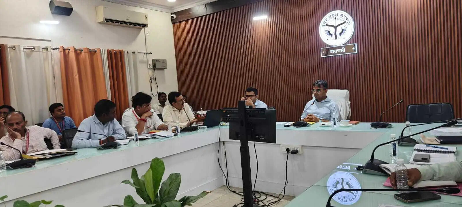 वाराणसी में जननी सुरक्षा योजना में 290 आशा कार्यकर्ताओं की भूमिका पर उठे सवाल