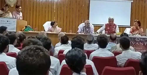 अब इंडिया की जगह ‘एक भारत, श्रेष्ठ भारत’ पर जोर- डॉ वोहरा