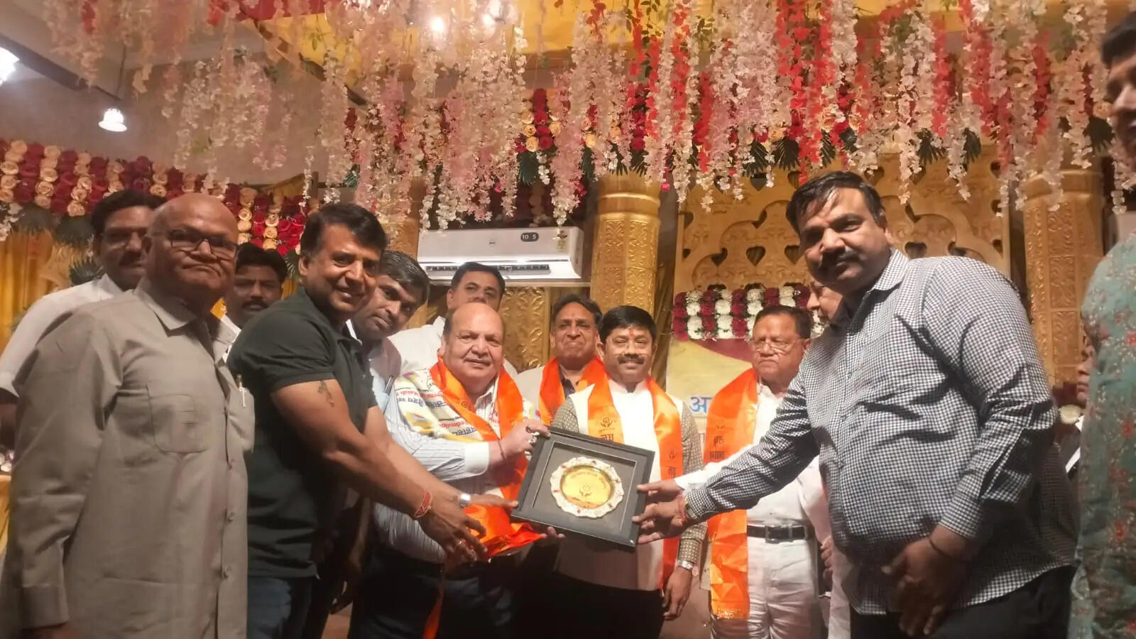 उद्योगों के हित में सकारात्मक पहल की जाती है यूपी में : कैबिनेट मंत्री नन्द गोपाल गुप्ता