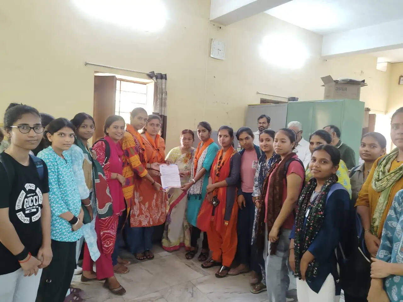 राजकीय कन्या महाविद्यालय में समस्याओं की भरमार