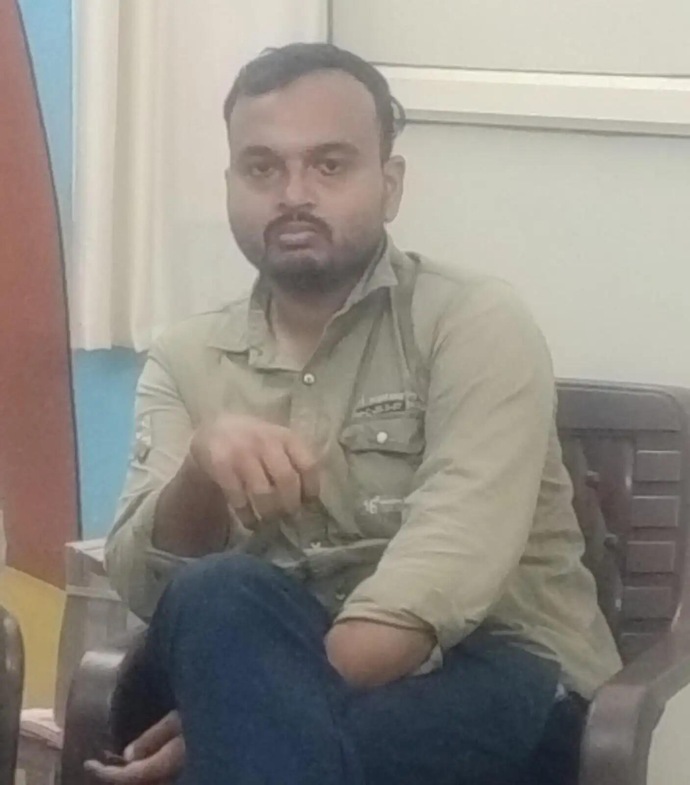 लेखपाल 10 हजार रुपये की रिश्वत लेते रंगेहाथ गिरफ्तार