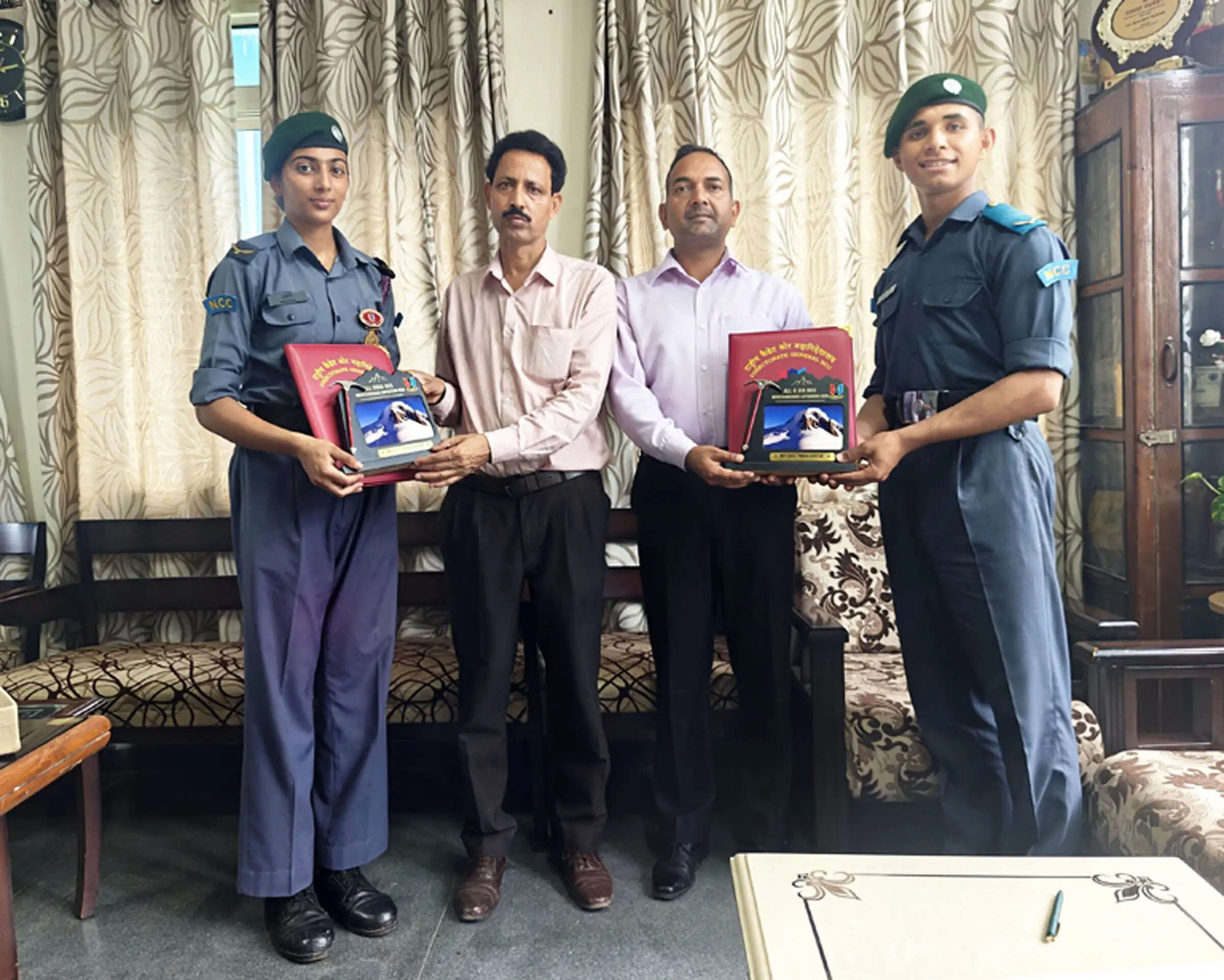 मंडी के एनसीसी कैडेटों ने हिमालय की 5,134 मीटर ऊंची चोटी की फतह