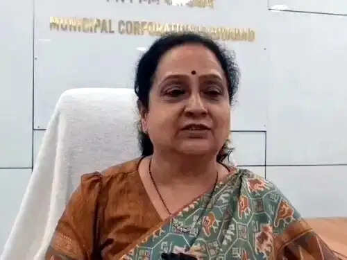 फरीदाबाद : मेयर ने जेडटीओ के खिलाफ जांच को लेकर निगमायुक्त को लिखा पत्र