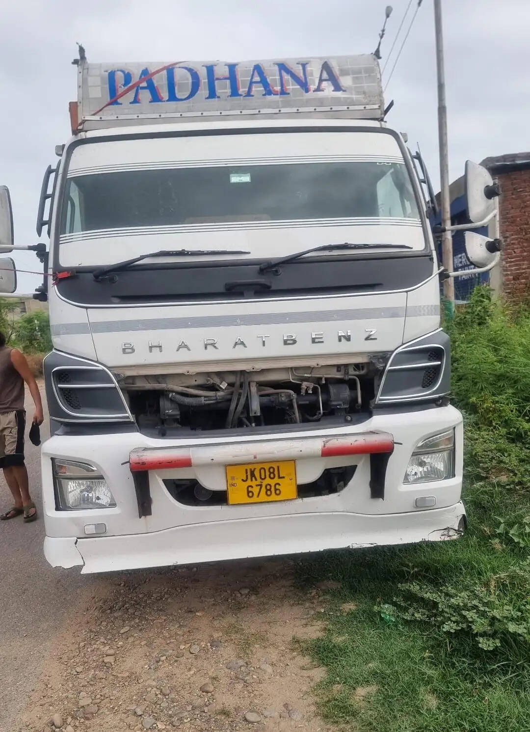 मढ़हीन में गौ-तस्करी का प्रयास विफल, 13 मवेशी मुक्त करवाए, ट्रक जब्त