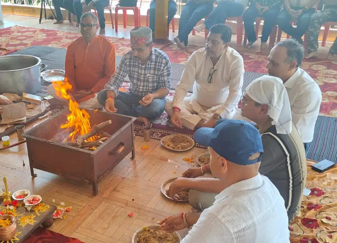 आईपीएल और एकदिवसीय सीरीज के सफल आयोजन के लिए देव इन्द्रूनाग की शरण पंहुची एचपीसीए