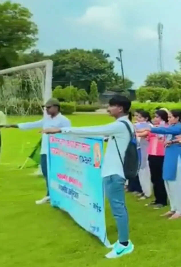 वाराणसी में छात्र छात्राओं ने निकाली&nbsp;नशामुक्ति जागरूकता रैली