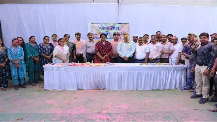 रंगों का पर्व होली सभी के जीवन में खुशियों के इंद्रधनुष बिखेरे : मंत्री निर्मला भूरिया