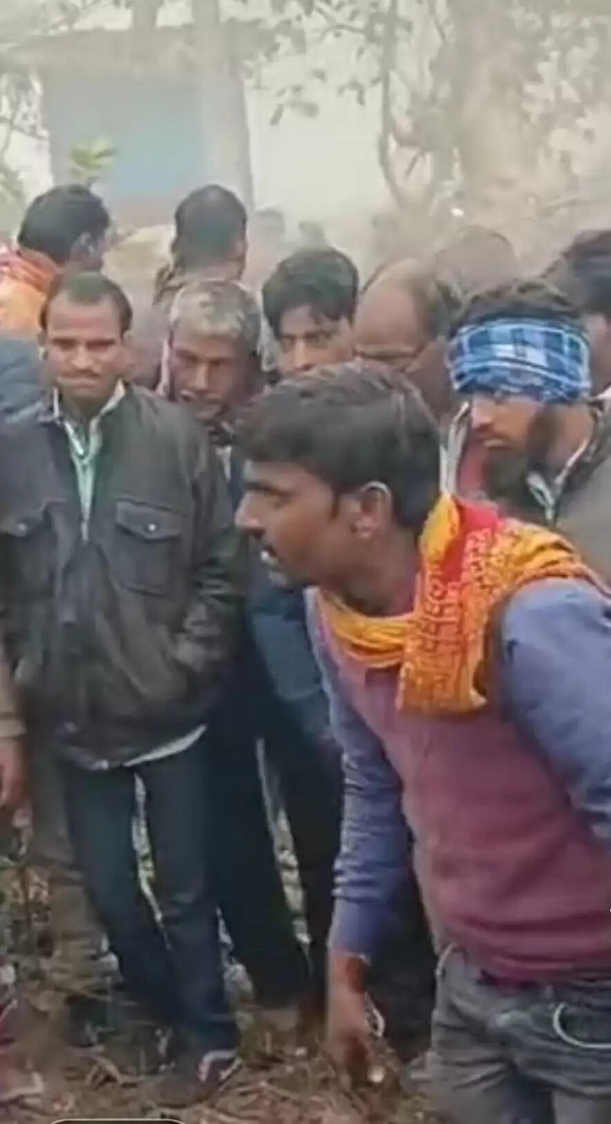 15 फीट गहरी खाई में मिला बाइक सवार इंजीनियर का शव