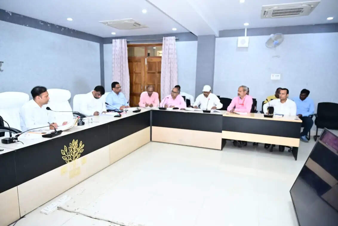 बिहार दिवस को लेकर जिलाधिकारी ने की बैठक