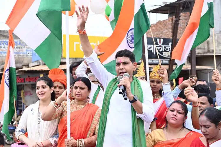 तिरंगा हमारी एकता और अखंडता का प्रतीक&nbsp;:&nbsp;राजस्व मंत्री&nbsp;टंक राम वर्मा