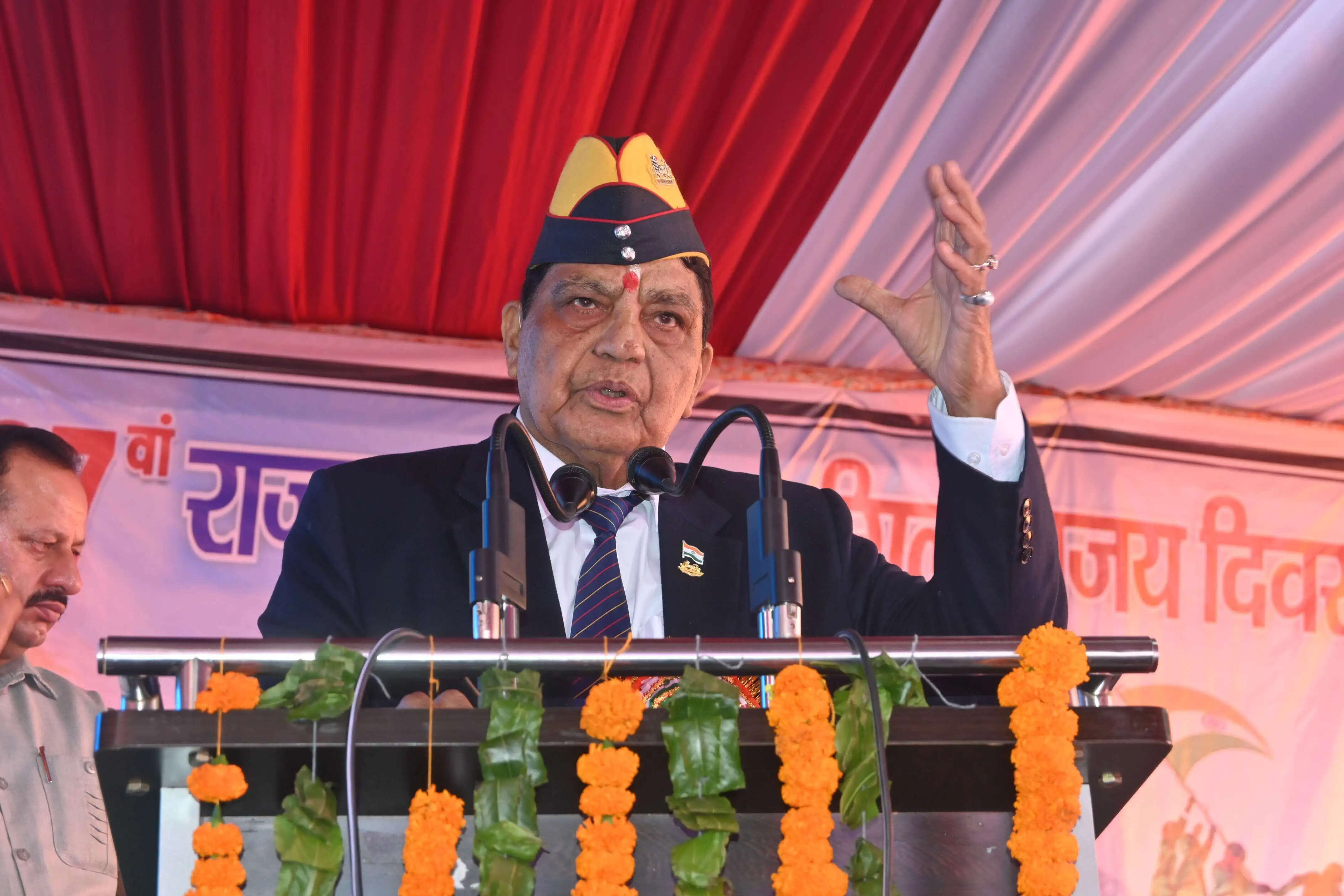 कारगिल विजय दिवस: स्वास्थ्य मंत्री शांडिल ने वीर नारियों, शहीदों के परिजनों और पूर्व सैनिकों को किया सम्मानित