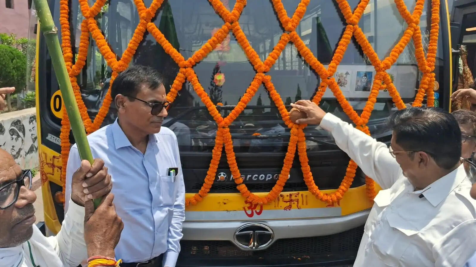 डीएवी चितरा में महीनों बाद बस सेवा बहाल