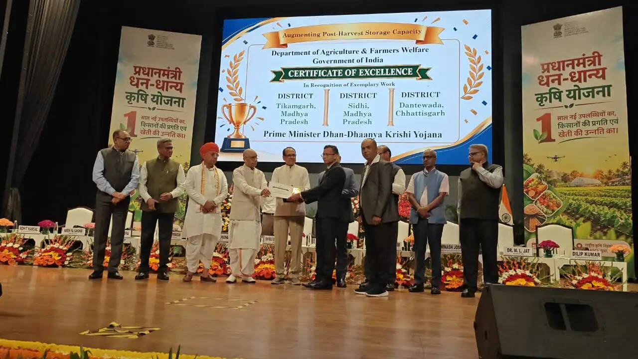 प्रधानमंत्री धन-धान्य कृषि योजना : उत्कृष्ट कार्य के लिए दंतेवाड़ा जिले को मिला राष्ट्रीय सम्मान, मुख्यमंत्री साय ने दी बधाई