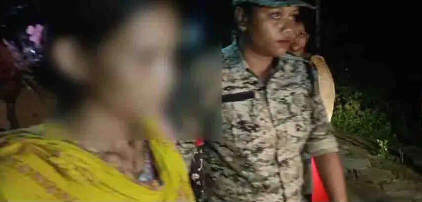 चेंगराबांधा में बांग्लादेशी महिला बरामद, मानव तस्करी का आरोप