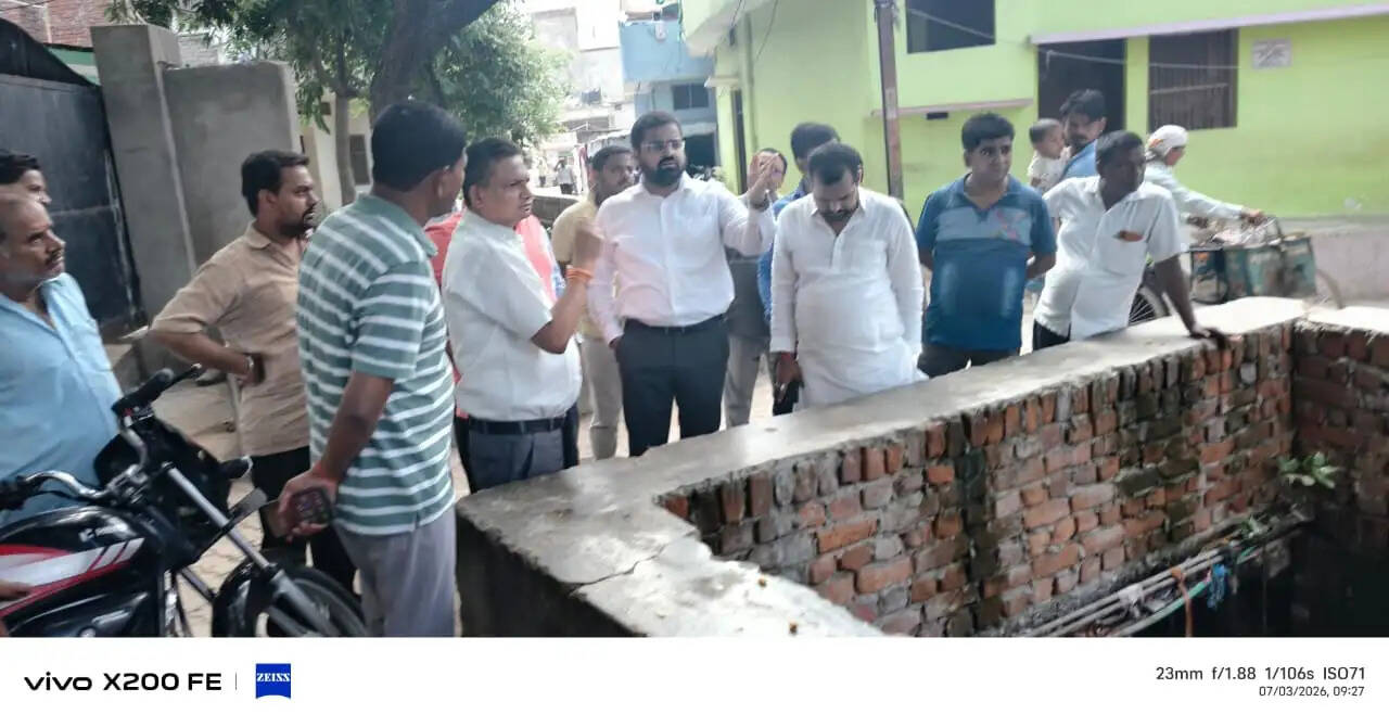 अर्बन फ्लड नियंत्रण योजना के तहत बड़े नाले का निरीक्षण