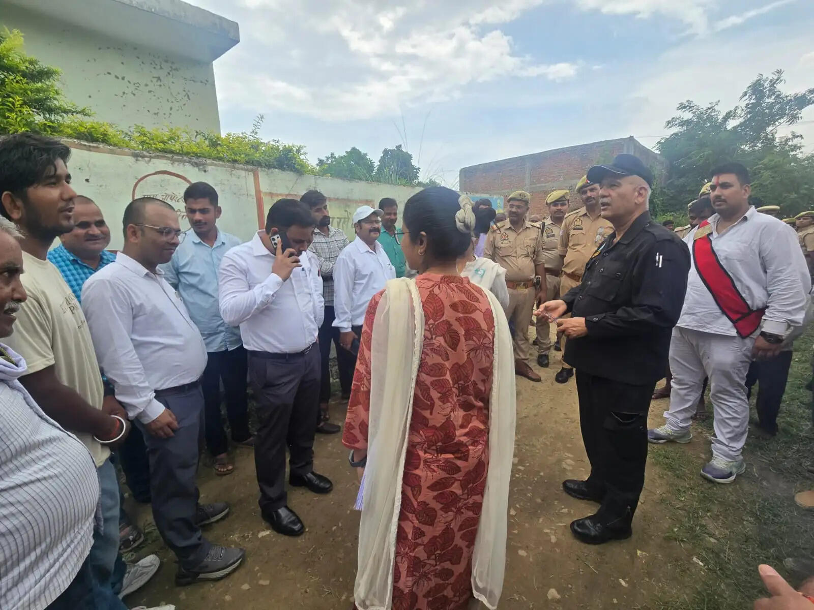 आकाशीय बिजली से बचाव के लिए सतर्क रहें ग्रामीण, पूर्व चेतावनी को गंभीरता से लें : योगेन्द्र डिमरी