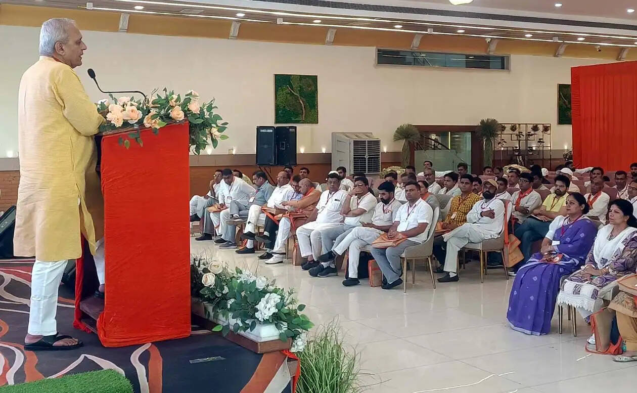हिसार : हरियाणा सरकार ने गरीब कल्याण की अनेक योजनाएं चलाकर उन्हें लागू किया : रणबीर गंगवा
