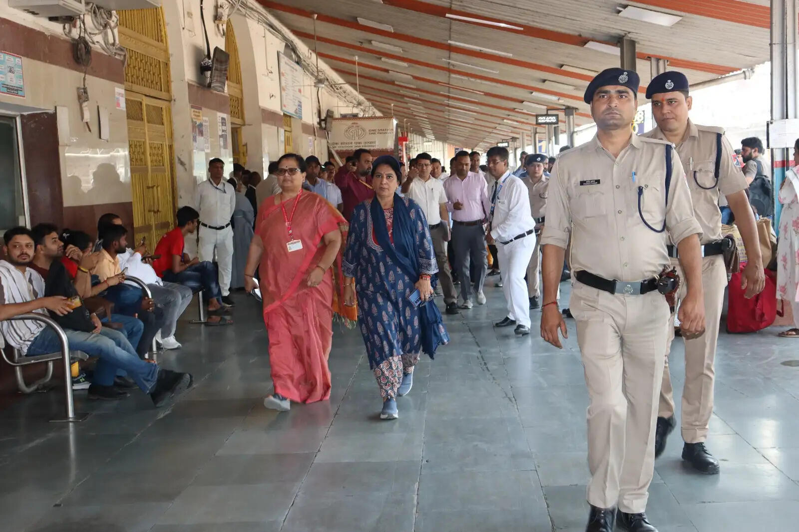 मंडल रेल प्रबंधक ने मुरादाबाद-बरेली रेलखंड का किया विंडो ट्रेलिंग निरीक्षण
