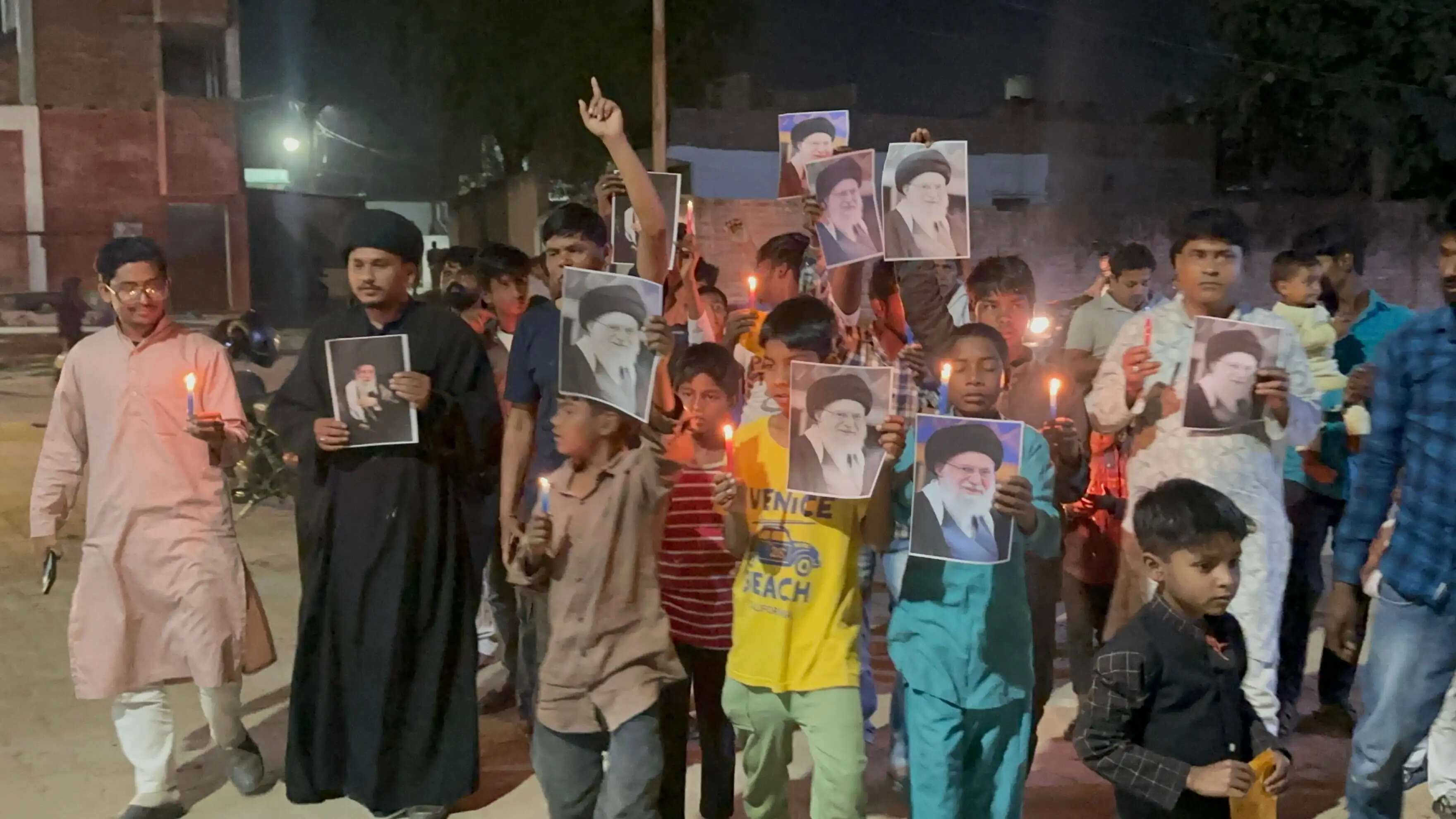 आयतुल्लाह सैय्यद अली खामनाई की शहादत पर कैंडल मार्च, मजलिस का आयोजन