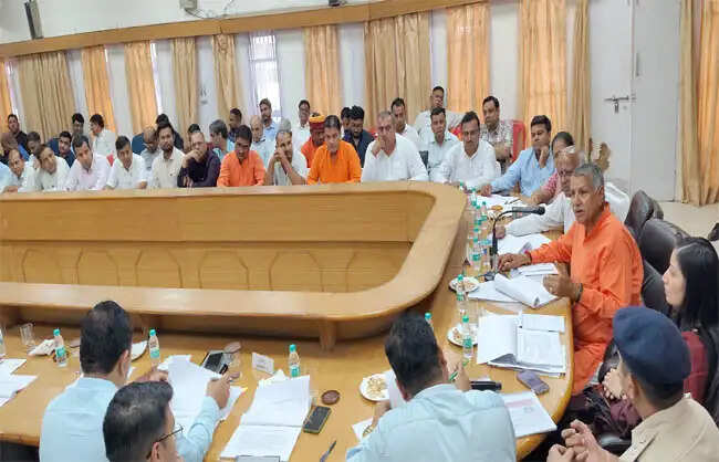 नारनौलः ग्रीन कॉरिडोर 152-डी से हटेंगे अवैध ढाबे व दुकानेंःधर्मबीर सिंह
