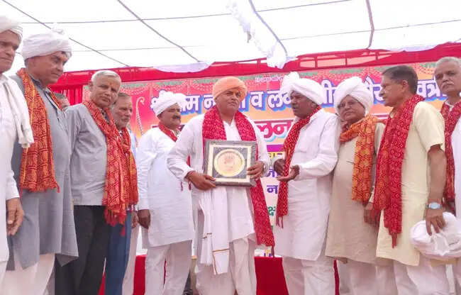 सोनीपत : हरियाणा लव खत्री खाप के राष्ट्रीय प्रधान बने अशोक खत्री