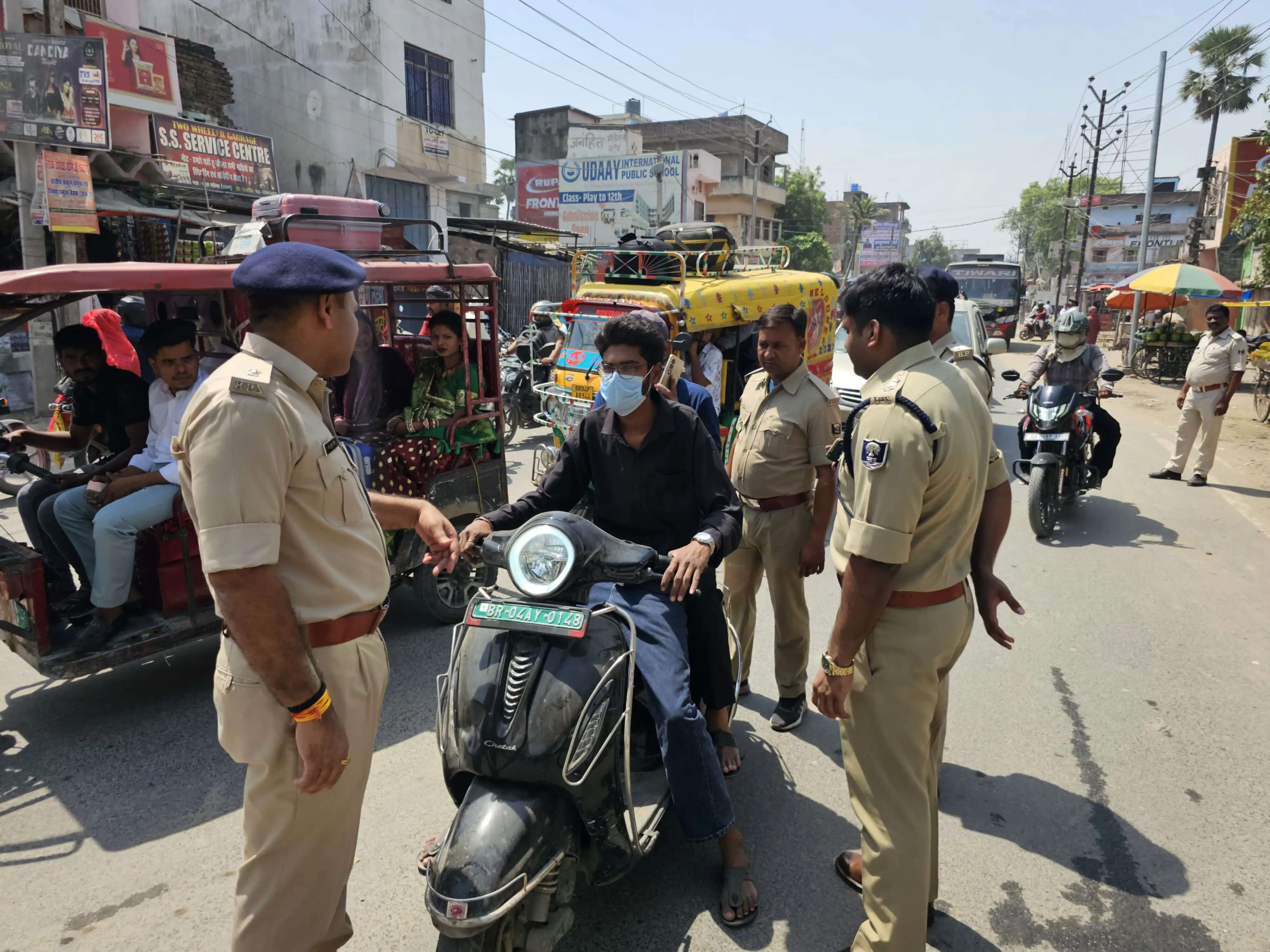 सारण में मठिया चौक पर चलाया गया सघन वाहन जांच अभियान