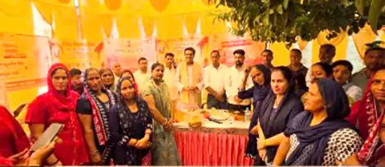 बाक्करपुर में गूंजा पोषण का संदेश, पूर्व विधायक ने की गर्भवती महिलाओं की गोदभराई