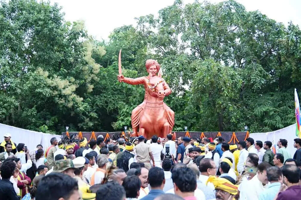 शहीद वीर नारायण सिंह का जीवन सेवा, संघर्ष और राष्ट्रप्रेम की मिसाल : अरुण साव