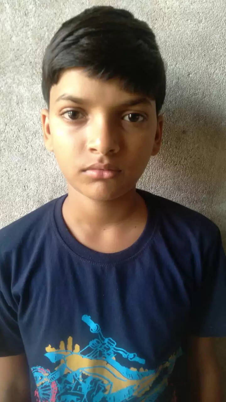 ऑनलाइन गेम खेलने से मना करने पर छात्र ने की आत्महत्या