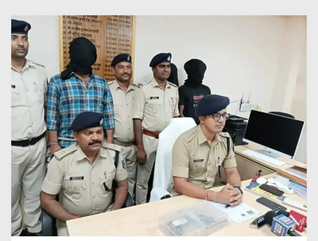 नालंदा जिले में हथियार संग तीन आरोपित गिरफ्तार