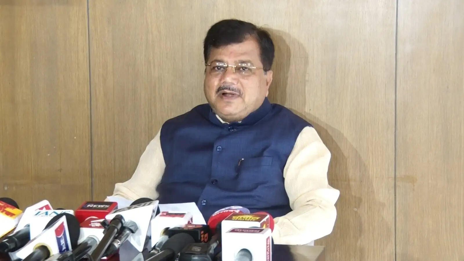 हवामहल में भाजपा का डैमेज कंट्रोल सफल: नाराज कार्यकर्ता फिर जुटे चुनावी मैदान में