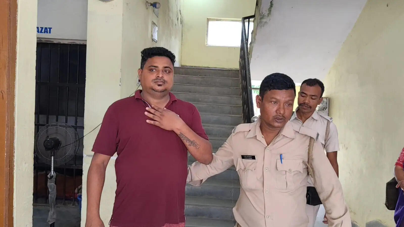 प्रधानमंत्री की दिवंगत मां को लेकर आपत्तिजनक टिप्पणी, आरोपित गिरफ्तार