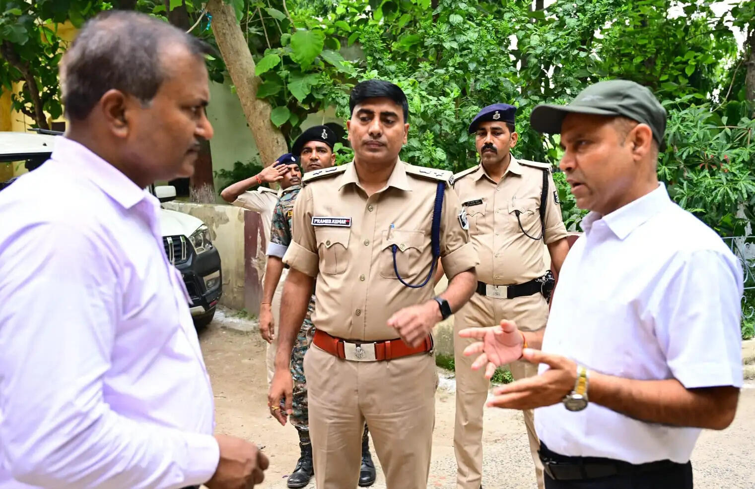 15 केंद्रों पर नीट की परीक्षा परीक्षा संपन्न, डीएम और एसएसपी ने लिया जायजा