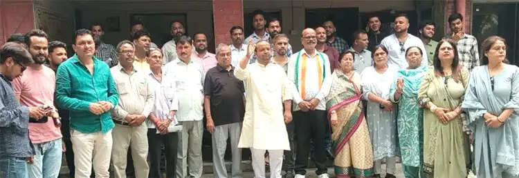 पेपर लीक और भर्ती घोटालों के विरोध में कांग्रेस का प्रदर्शन