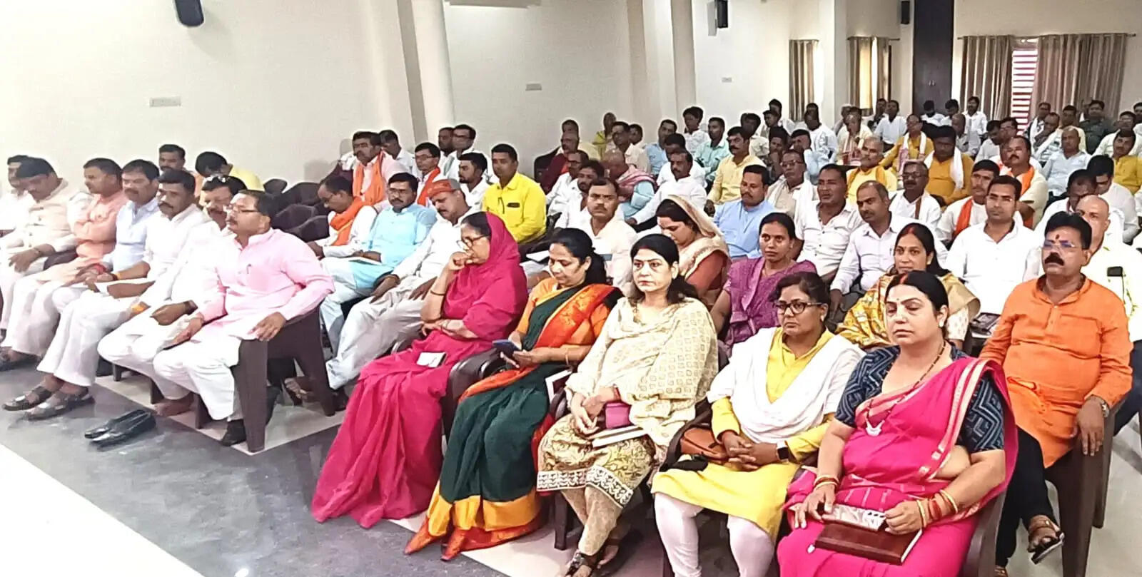 सुलतानपुर की पांचों सीटों पर फहराएंगे भाजपा का परचम : गिरीश यादव