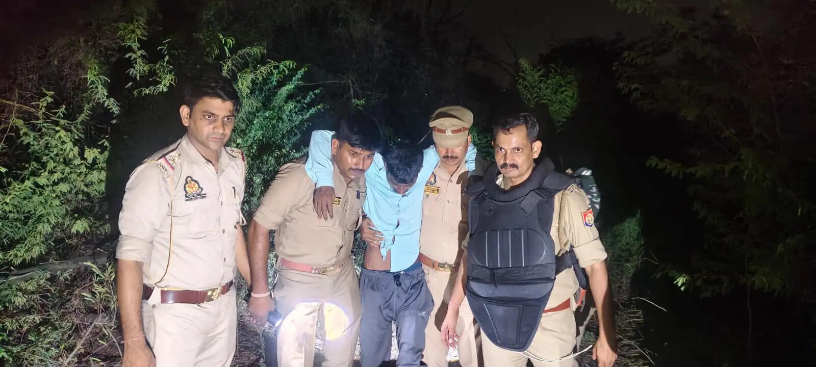 हिस्ट्रीशीटर जाहिद उर्फ खूंटी हत्याकांड का खुलासा, साथी बदमाश मुठभेड़ के बाद गिरफ्तार